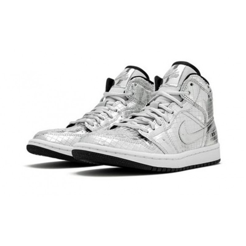 Jordans 1 Mid Disco ball METALLIC SILVER CU9304 001 Silver Jordan Sko