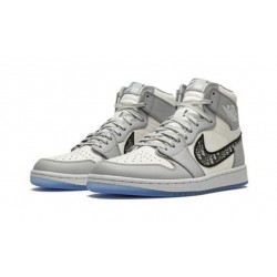 Jordans 1 High WOLF GREY CN8607 002 Grey Jordan Sko